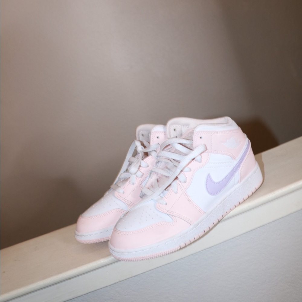 Air Jordan 1 Mid Pink Wash